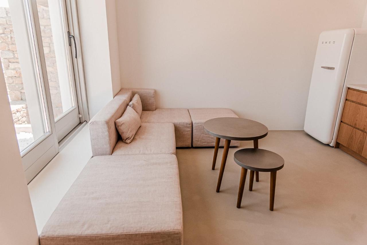 Amarelo Suites Klouvas Екстериор снимка