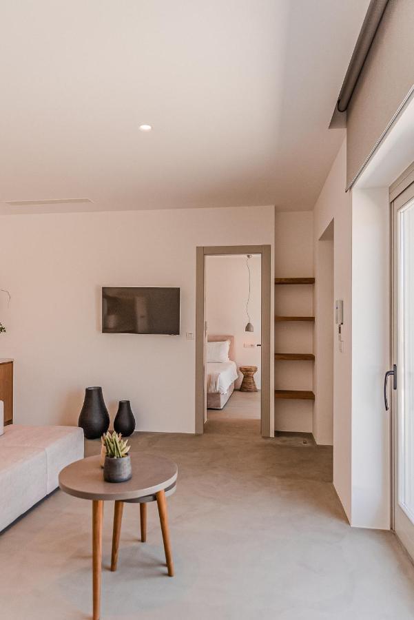 Amarelo Suites Klouvas Екстериор снимка